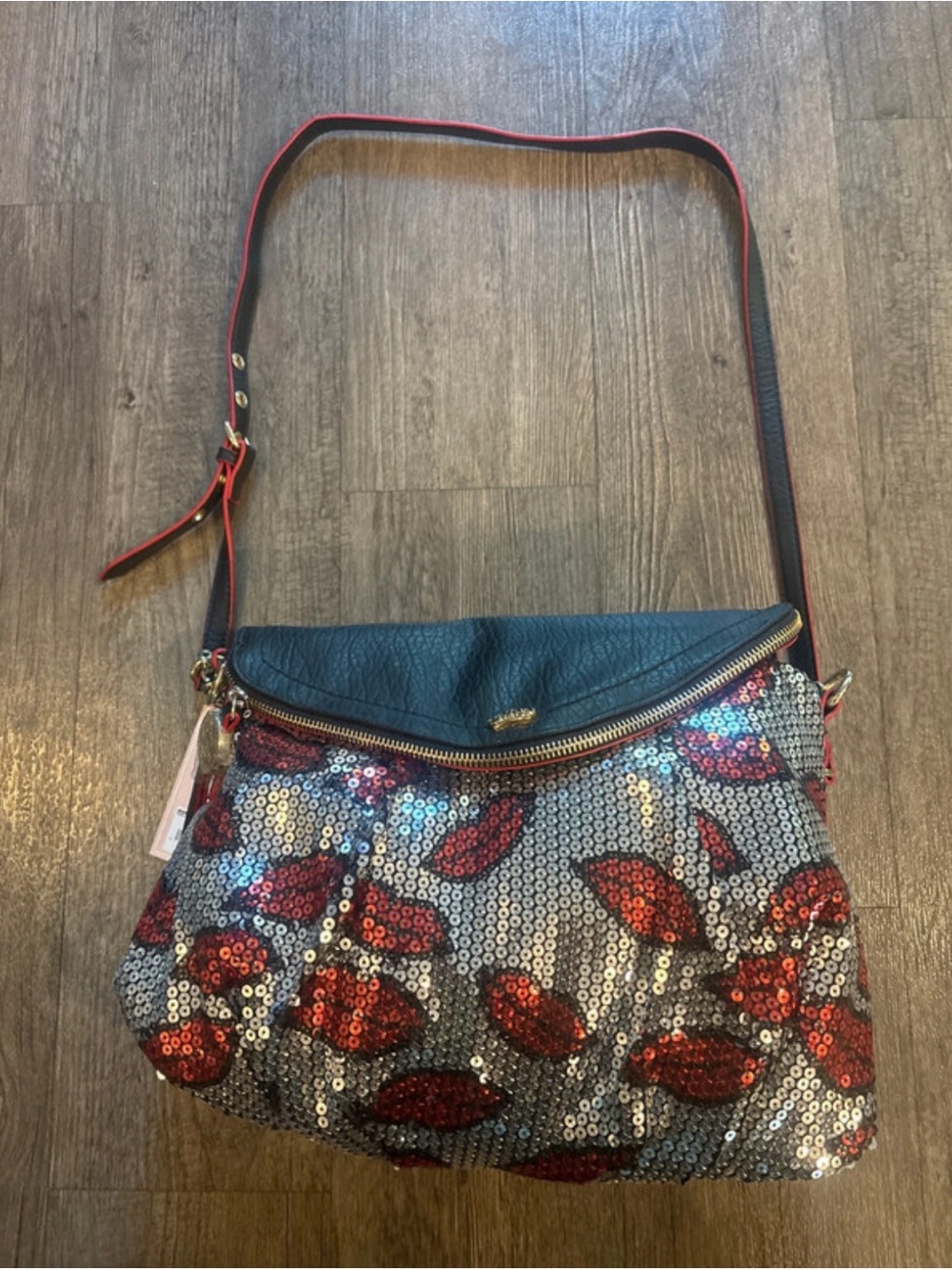 Juicy Couture NWT Y2K Sequin Hot Lips Foldover Crossbody Bag Silver Red